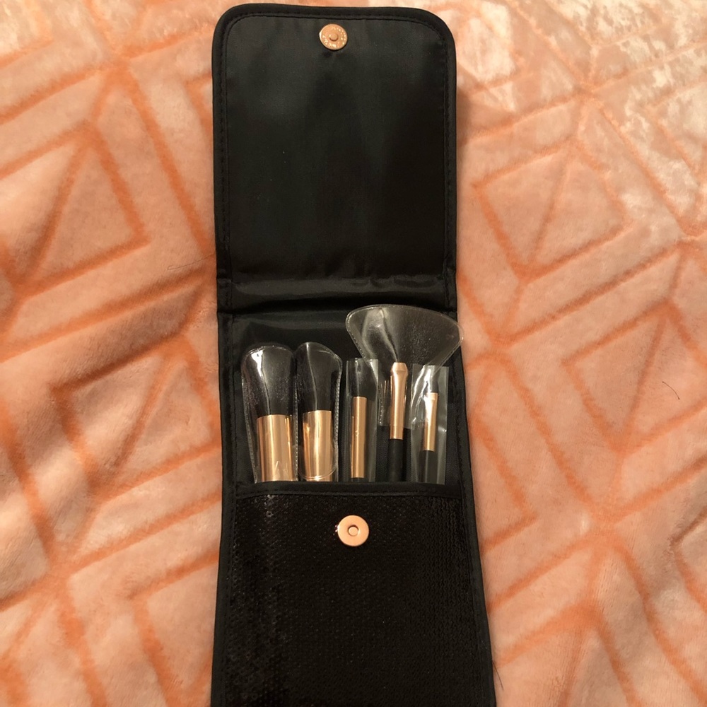 Brush set